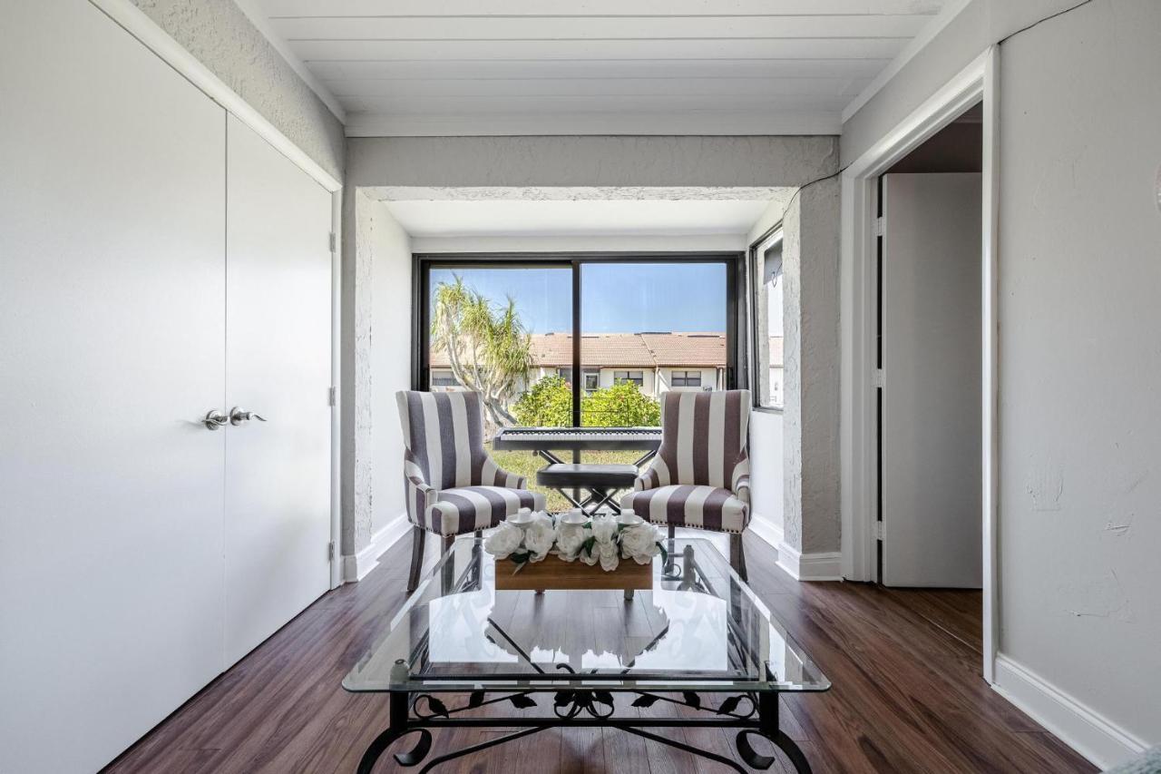 פורט מאיירס Association, Tennis Courts And Pool, Sleeps 4 - Cinnamon Cove Cozy Condo מראה חיצוני תמונה